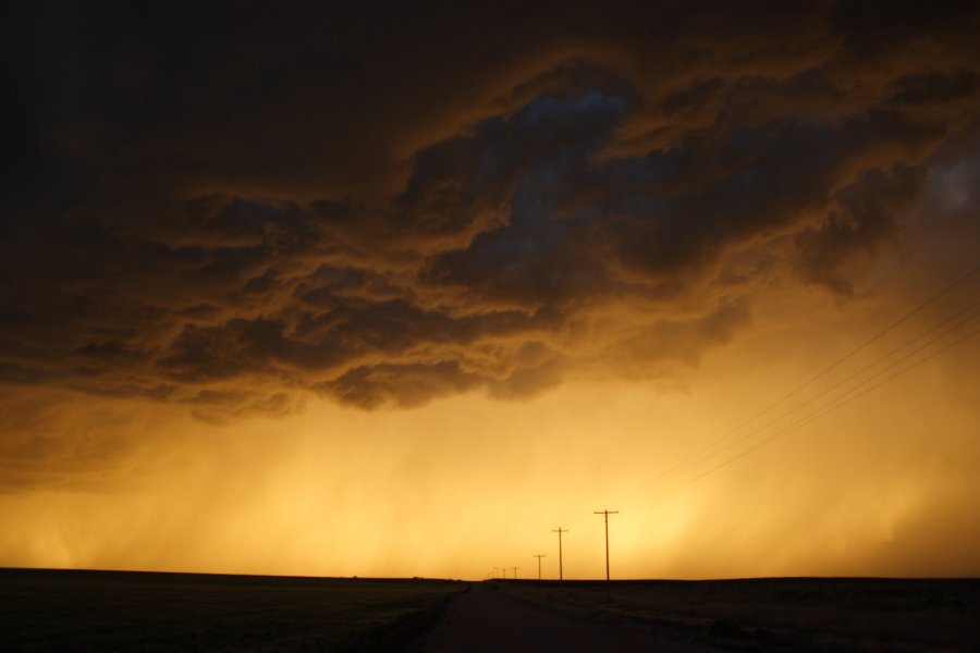 cumulonimbus thunderstorm_base : S of Fort Morgan, Colorado, USA   11 June 2006