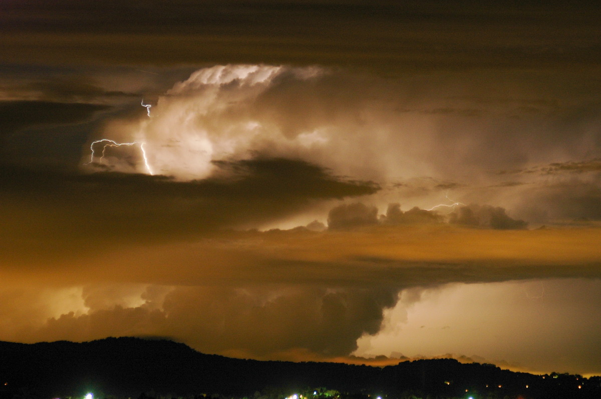 lightning lightning_bolts : McLeans Ridges, NSW   24 June 2006