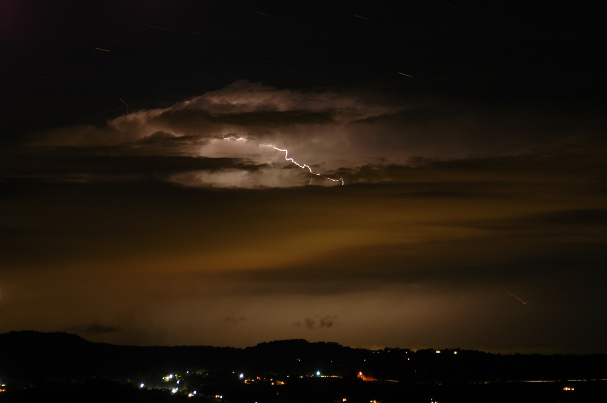 lightning lightning_bolts : McLeans Ridges, NSW   24 June 2006