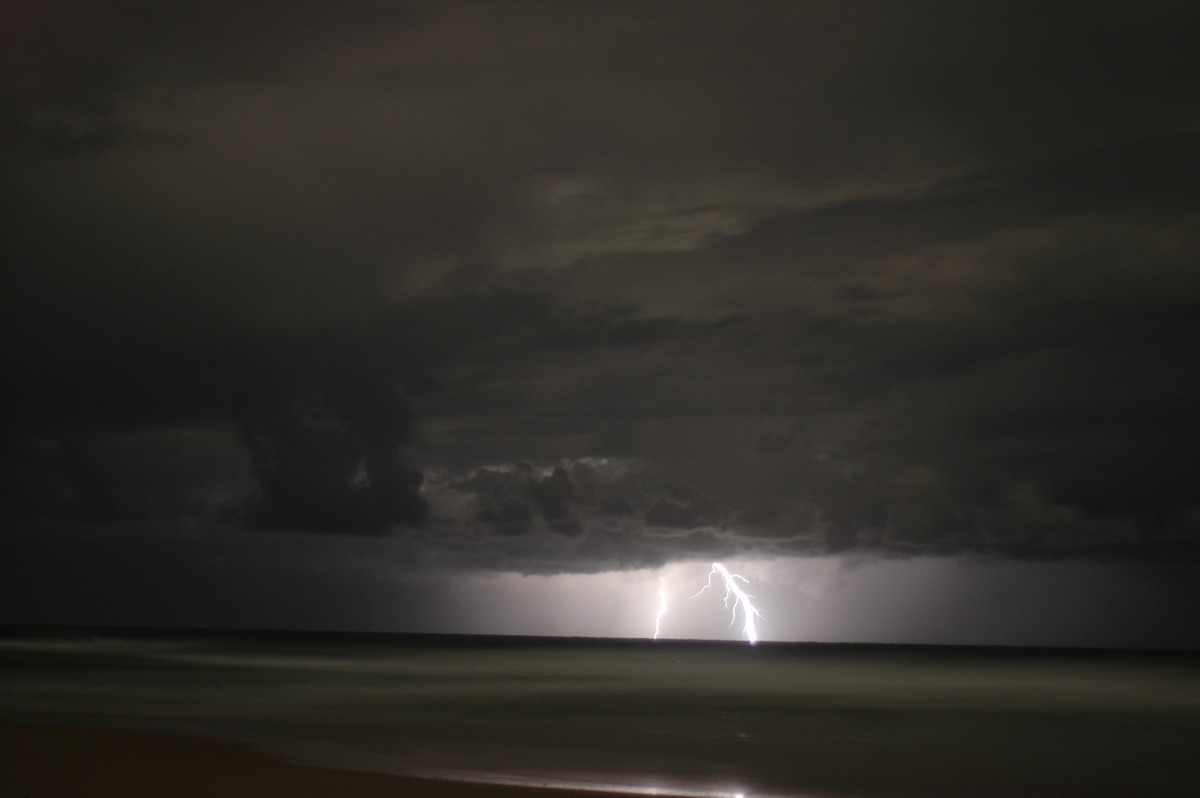 lightning lightning_bolts : Ballina, NSW   3 July 2006