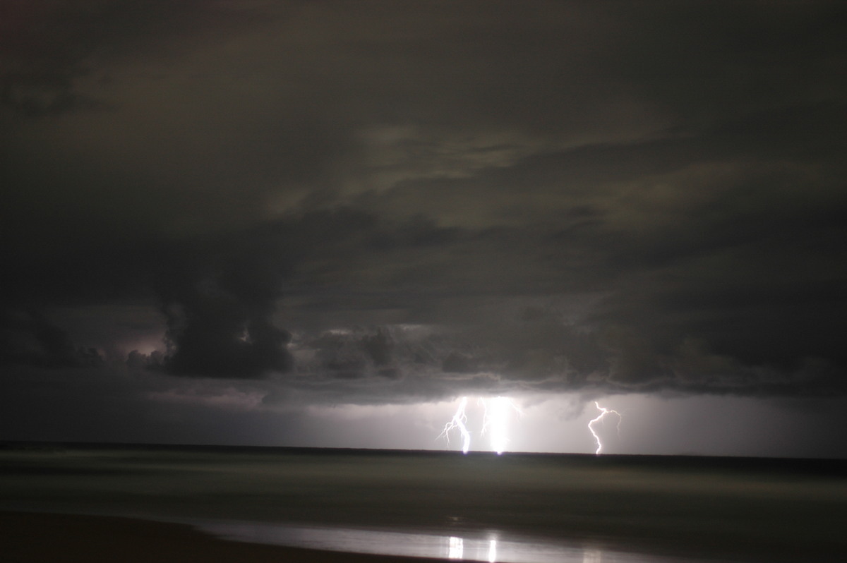 lightning lightning_bolts : Ballina, NSW   3 July 2006