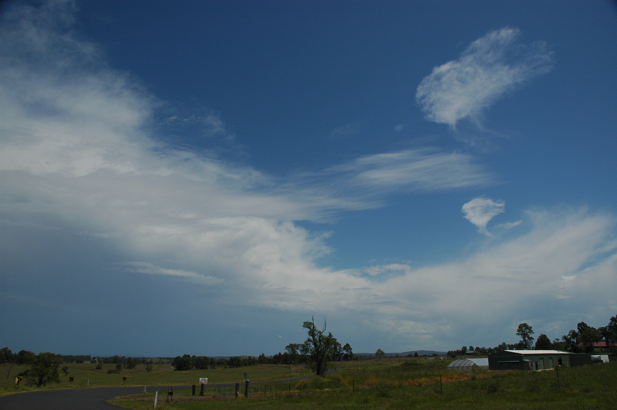 anvil thunderstorm_anvils : W of Casino, NSW   19 October 2006