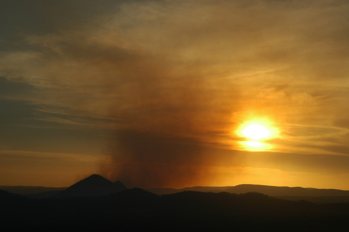 bushfire wild_fire : Glasshouse Mountains, QLD   28 October 2006