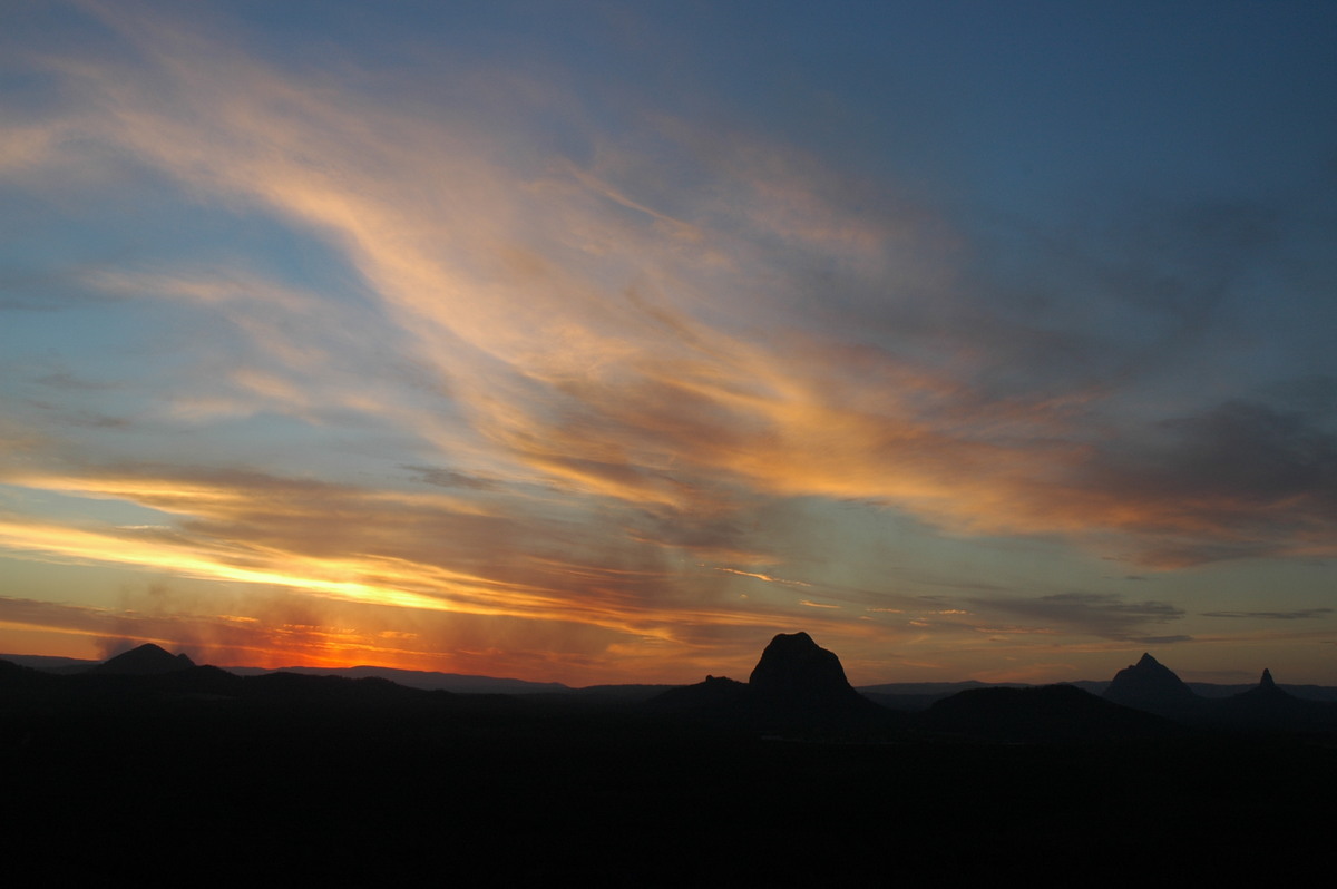 sunset sunset_pictures : Glasshouse Mountains, QLD   28 October 2006