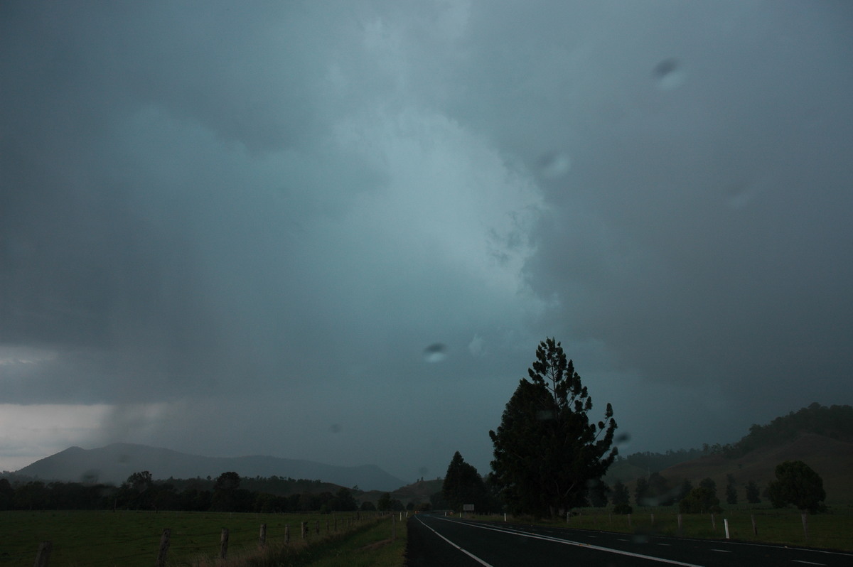 cumulonimbus supercell_thunderstorm : N of Wiangaree, NSW   8 November 2006