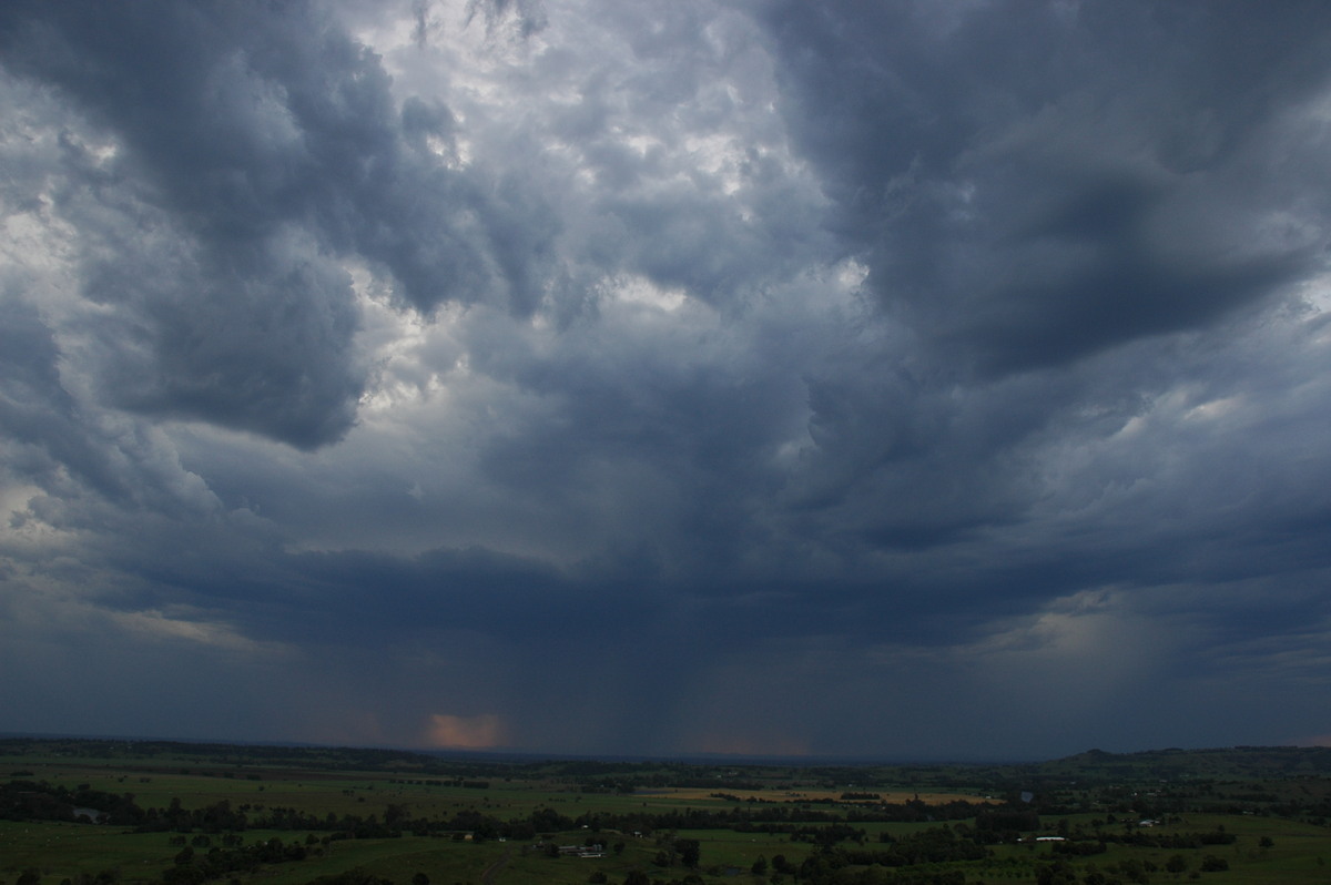 cumulonimbus thunderstorm_base : Wyrallah, NSW   13 November 2006