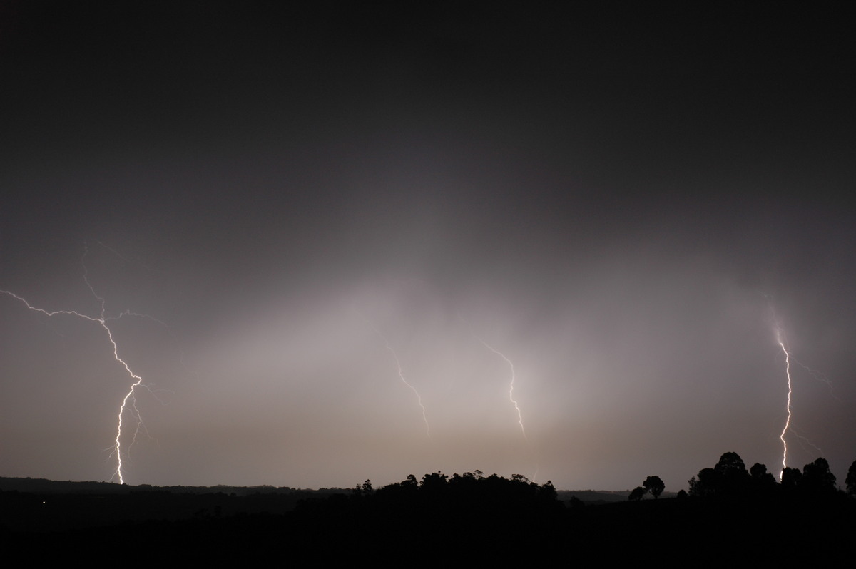 lightning lightning_bolts : McLeans Ridges, NSW   13 November 2006