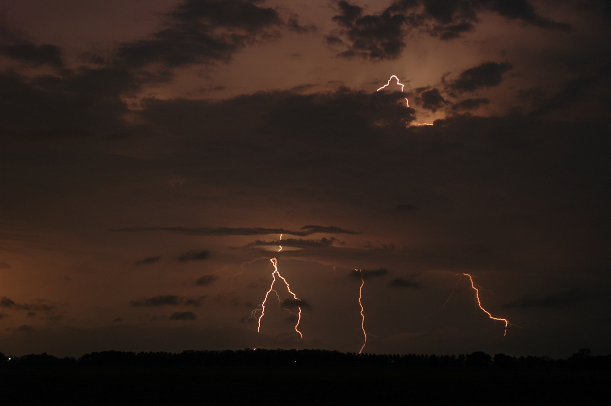 lightning lightning_bolts : N of Casino, NSW   26 November 2006