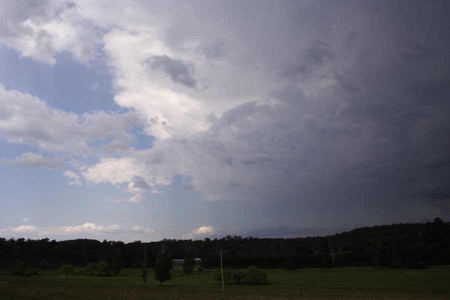 anvil thunderstorm_anvils : WNW of Ebor, NSW   27 November 2006