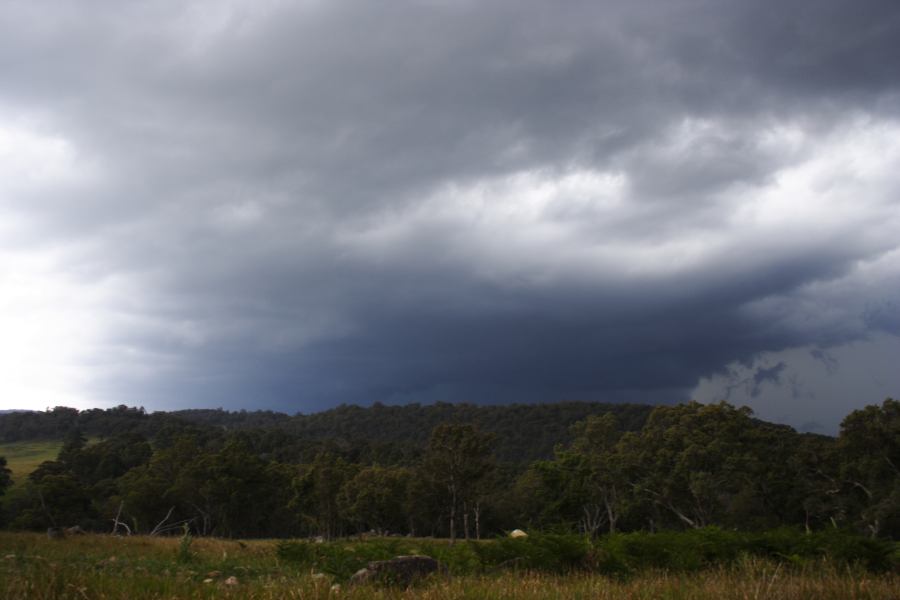 cumulonimbus supercell_thunderstorm : NE of Guyra, NSW   27 November 2006