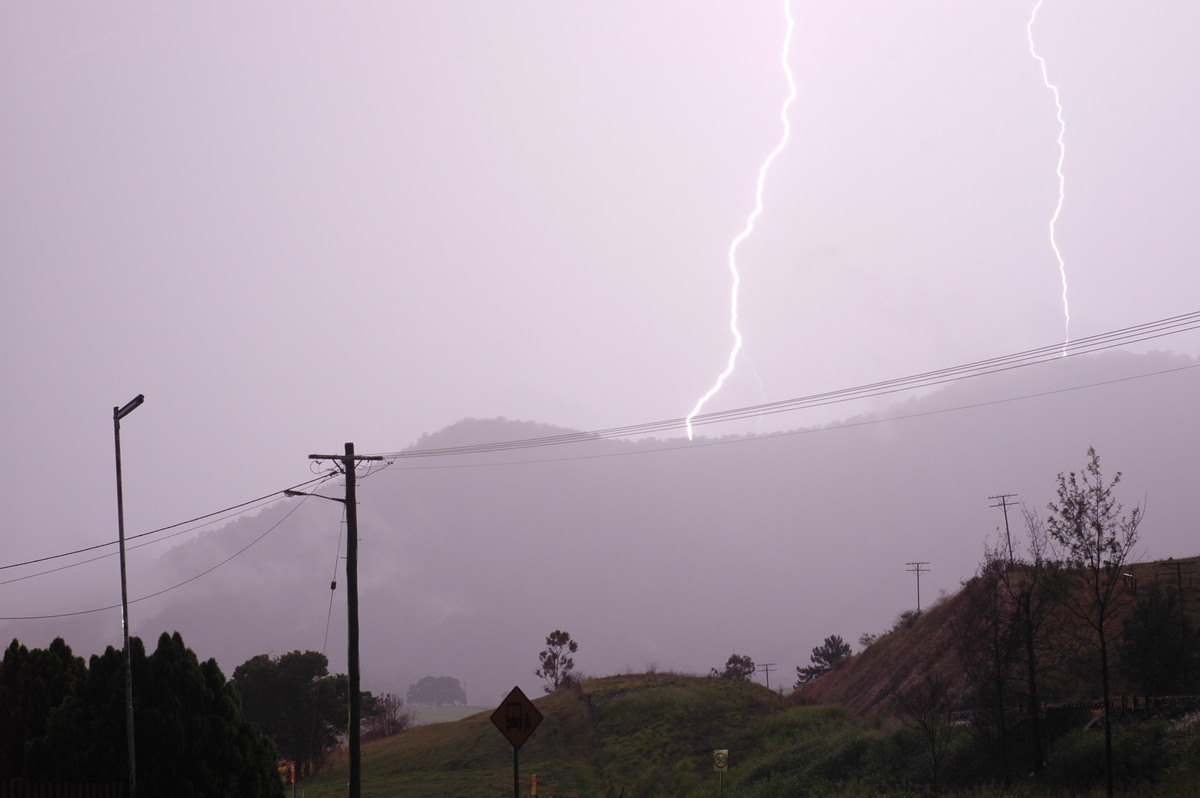lightning lightning_bolts : Wiangaree, NSW   27 November 2006