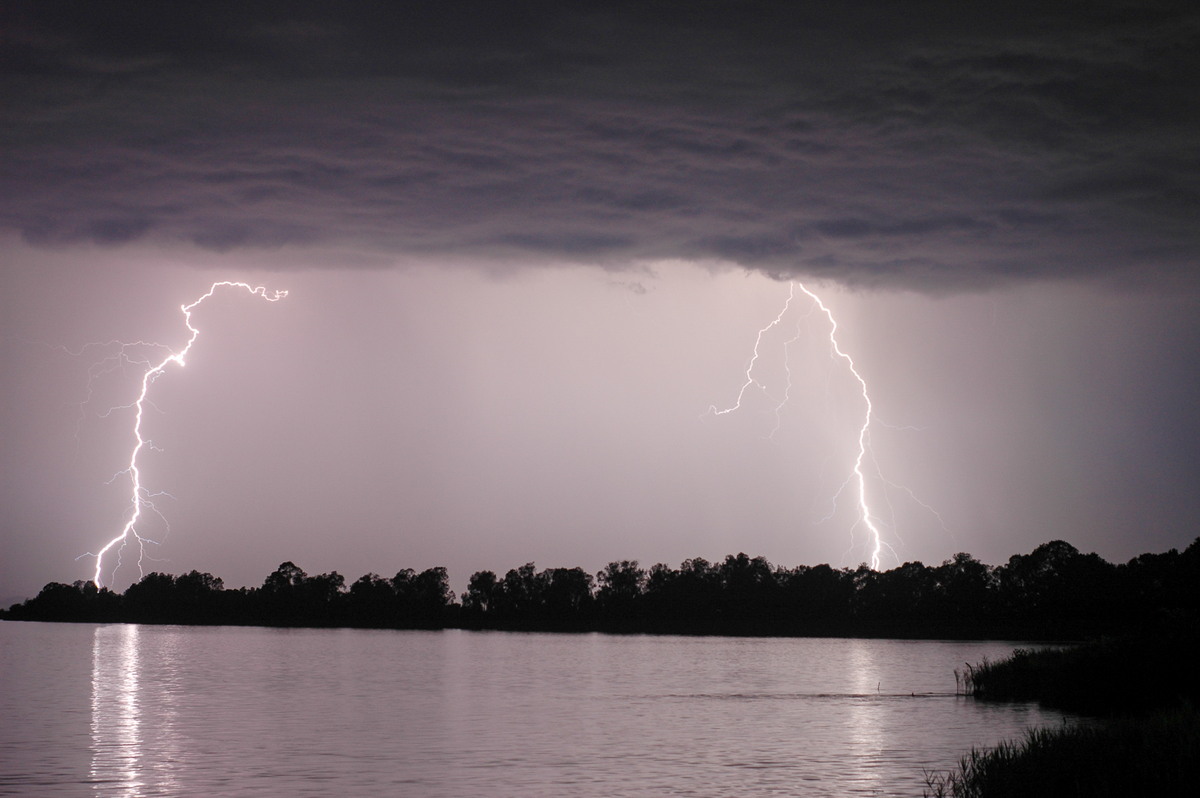 lightning lightning_bolts : Lawrence, NSW   28 November 2006