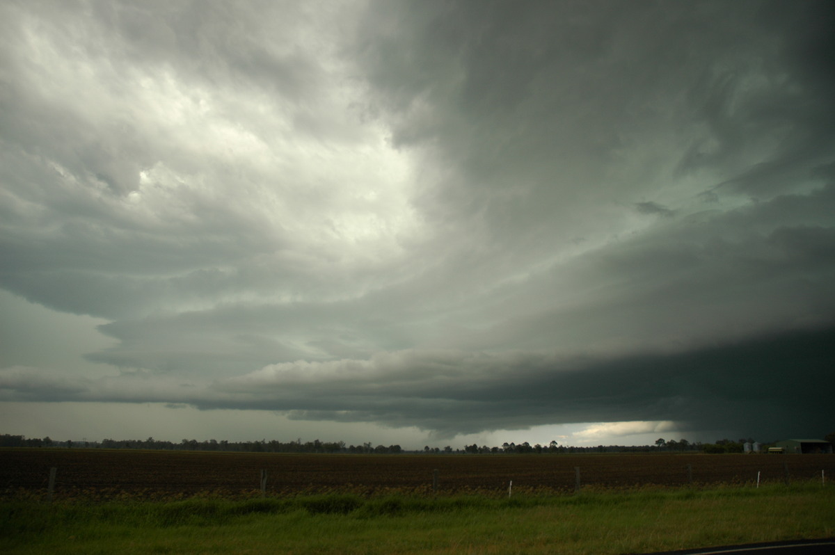 cumulonimbus thunderstorm_base : SE of Casino, NSW   15 December 2006