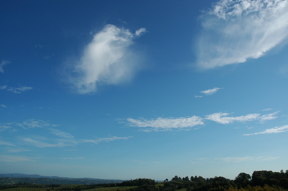 cirrus cirrus_cloud : McLeans Ridges, NSW   25 December 2006
