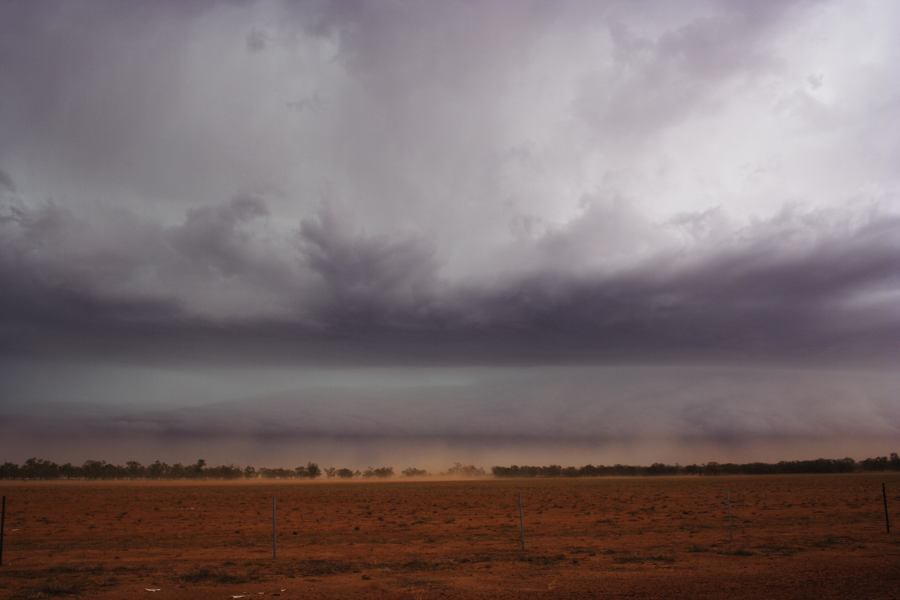 cumulonimbus supercell_thunderstorm : 10km N of Barringun, NSW   2 January 2007