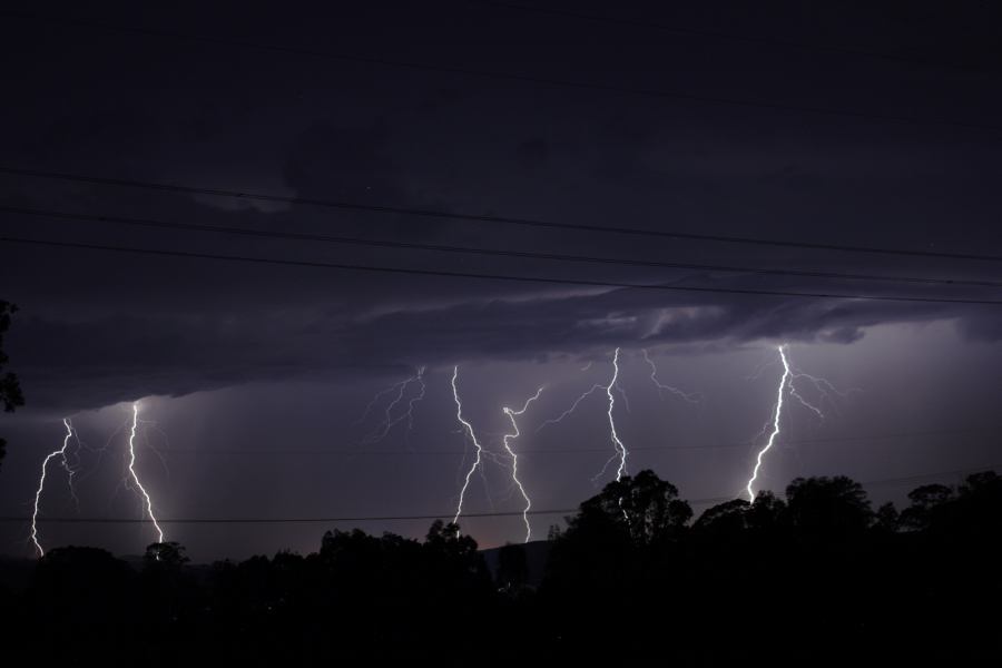 lightning lightning_bolts : E of Muswellbrook, NSW   12 January 2007