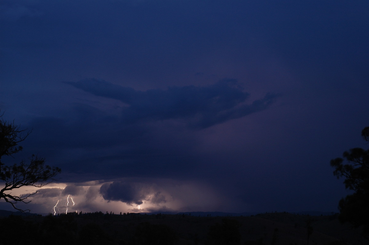 lightning lightning_bolts : W of Tenterfield, NSW   12 January 2007