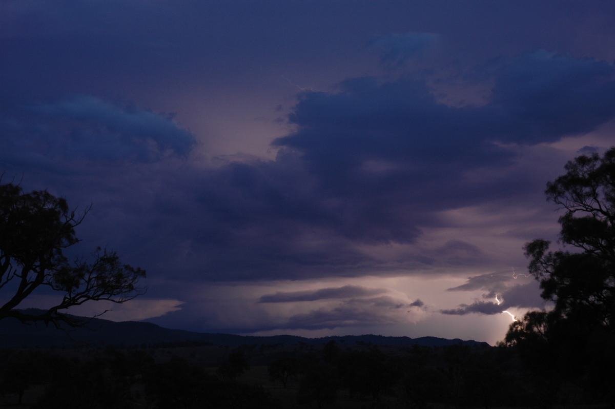 lightning lightning_bolts : W of Tenterfield, NSW   12 January 2007