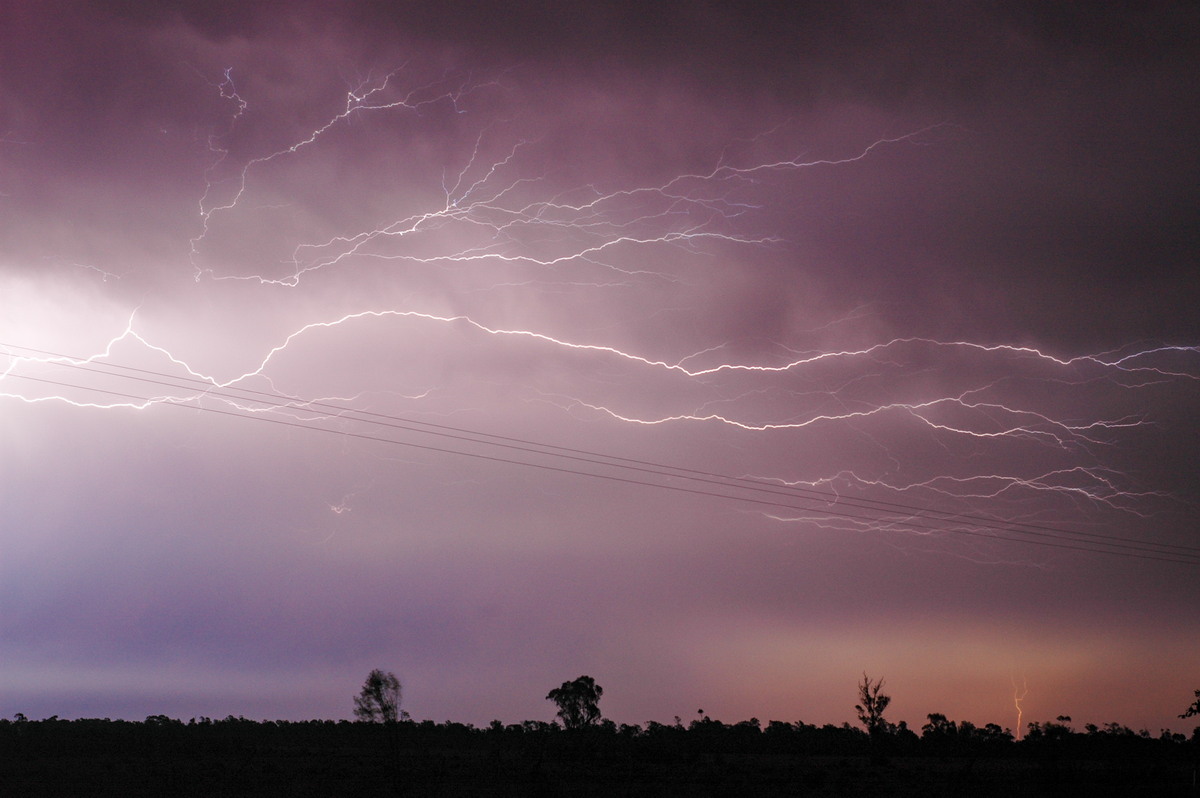 lightning lightning_bolts : N of Goodiwindi, QLD   14 January 2007