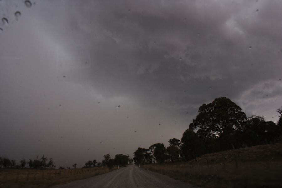 cumulonimbus thunderstorm_base : 20km N of Goulburn, NSW   17 January 2007