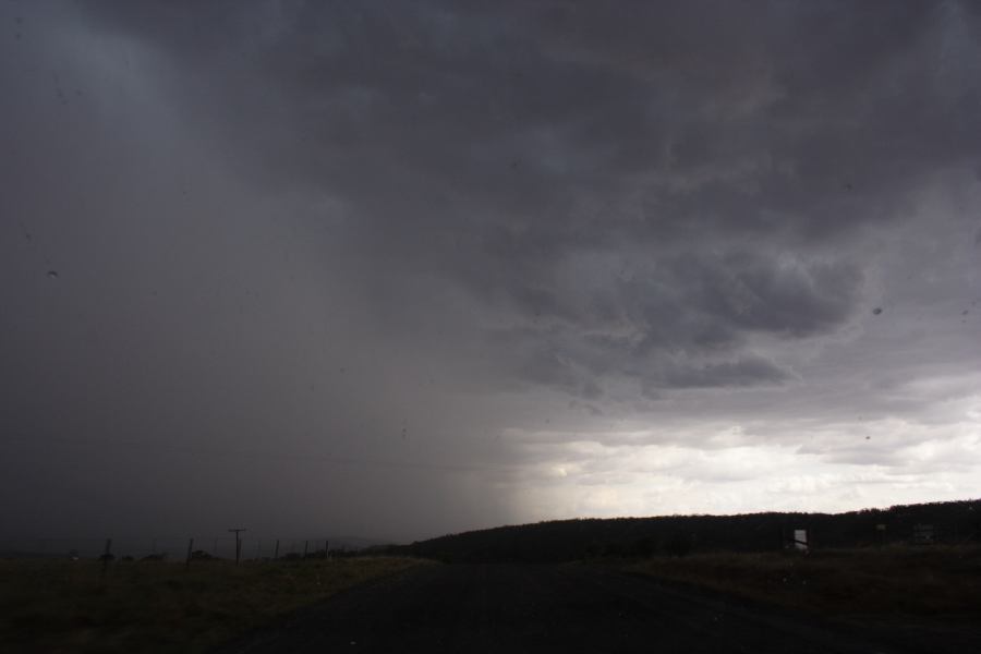 cumulonimbus thunderstorm_base : 20km N of Goulburn, NSW   17 January 2007