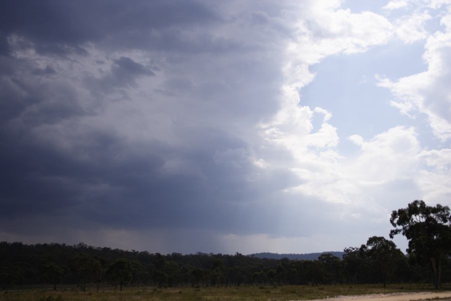 thunderstorm cumulonimbus_incus : ~20km N of Colo Heights, NSW   23 January 2007