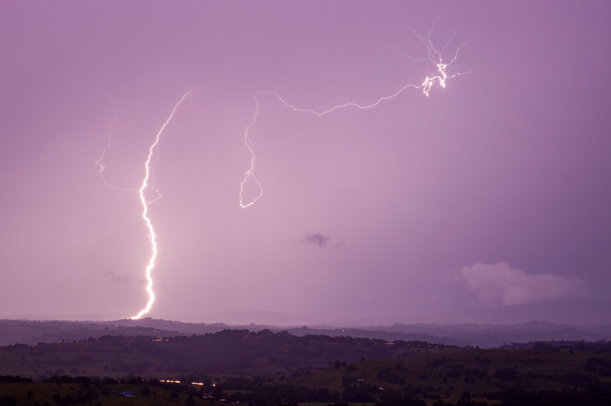 lightning lightning_bolts : McLeans Ridges, NSW   27 January 2007