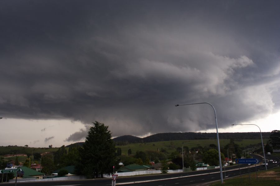 wallcloud thunderstorm_wall_cloud : Lithgow, NSW   7 February 2007