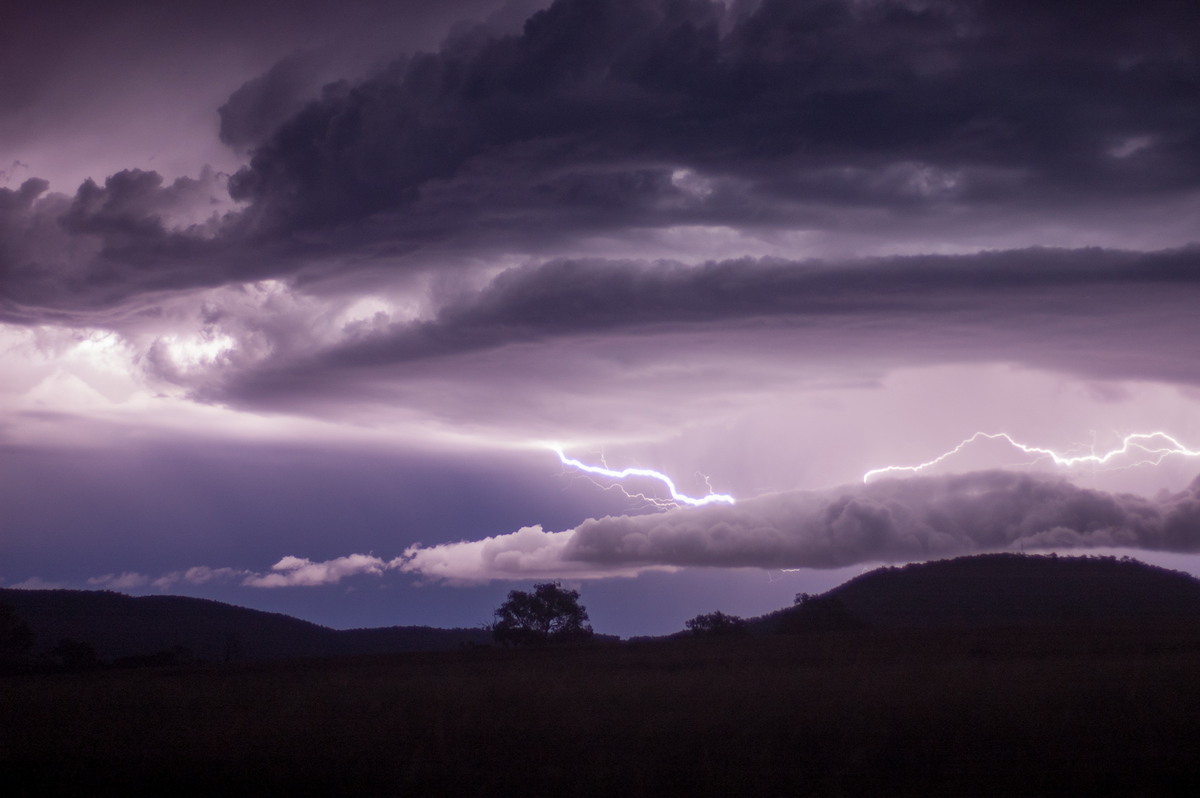 lightning lightning_bolts : W of Tenterfield, NSW   10 February 2007