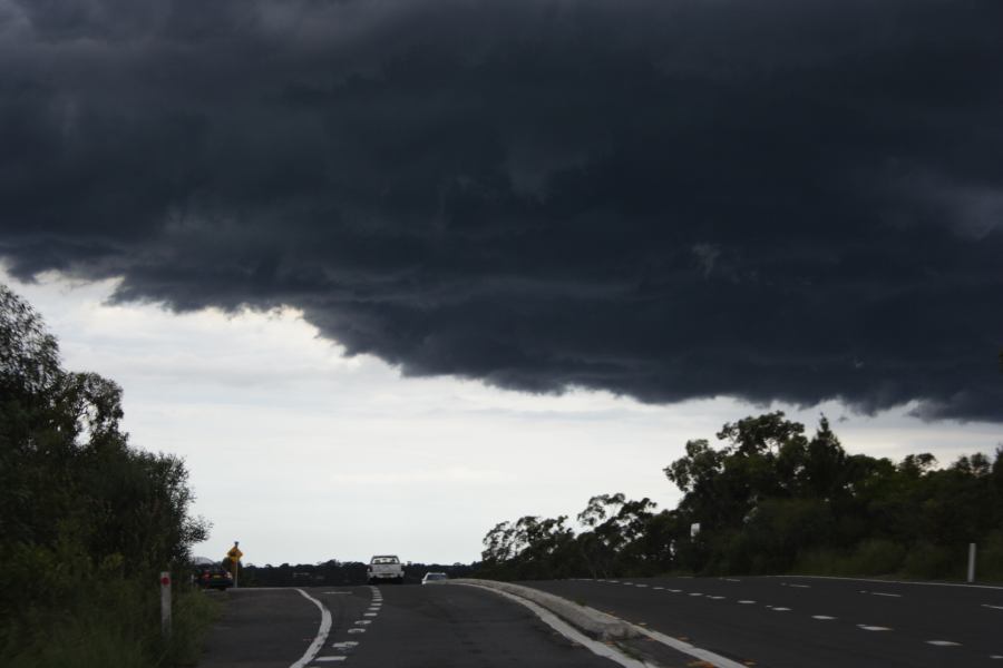 shelfcloud shelf_cloud : near Heathcote, NSW   8 March 2007