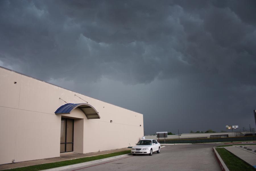 cumulonimbus thunderstorm_base : W of Fort Worth, Texas, USA   13 April 2007