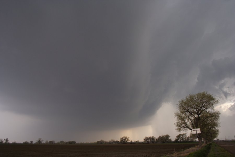 cumulonimbus supercell_thunderstorm : Granada, Colorado, USA   21 April 2007