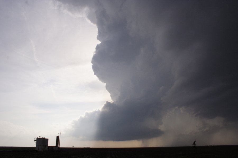 inflowband thunderstorm_inflow_band : S of White Deer, Texas, USA   23 April 2007