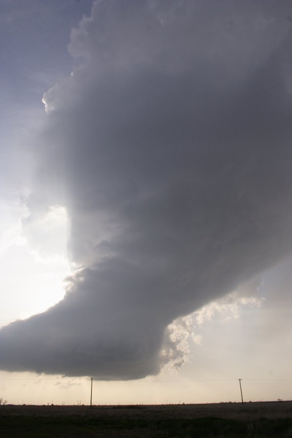 cumulonimbus supercell_thunderstorm : Pampa, Texas, USA   23 April 2007