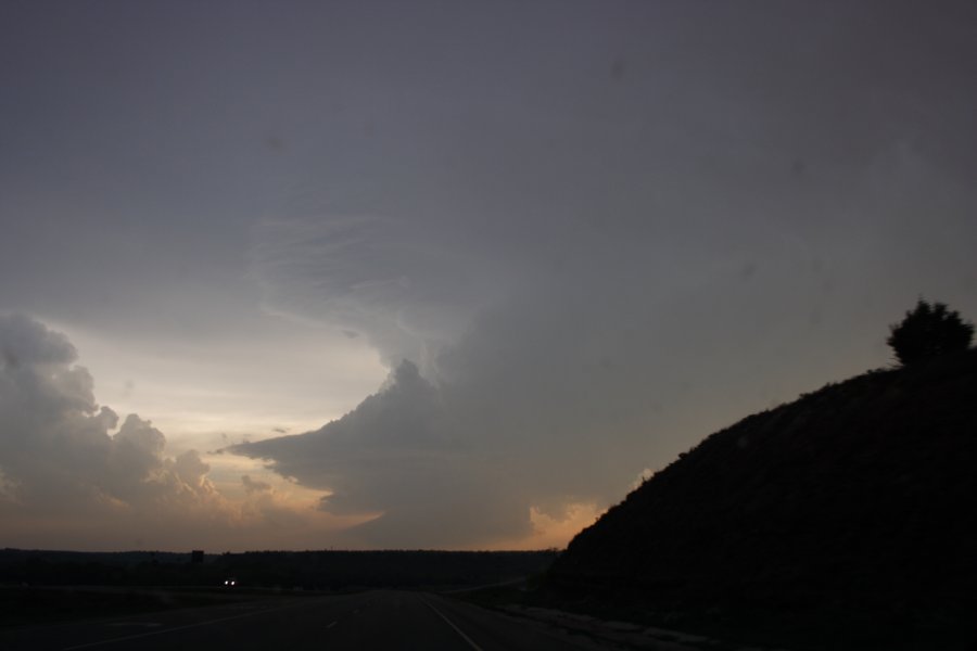 anvil thunderstorm_anvils : E of Woodward, Oklahoma, USA   4 May 2007