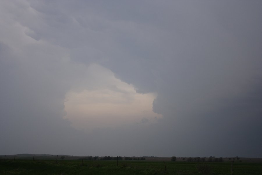 cumulonimbus supercell_thunderstorm : N of Woordward near Oklahoma-Kansas border, USA   5 May 2007