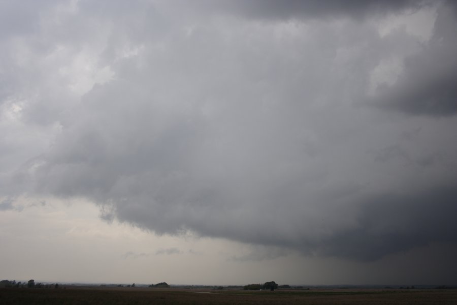 wallcloud thunderstorm_wall_cloud : near Clearwater, Kansas, USA   5 May 2007