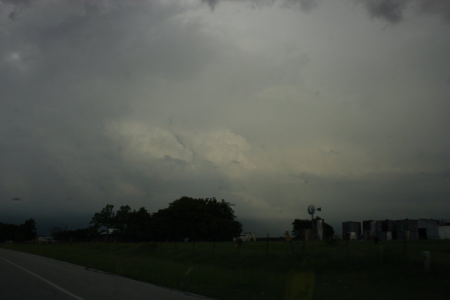 updraft thunderstorm_updrafts : E of Gainesville, Texas, USA   7 May 2007