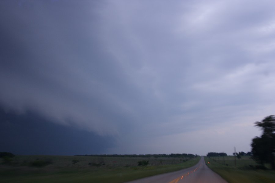 shelfcloud shelf_cloud : near Vashti, Texas, USA   8 May 2007