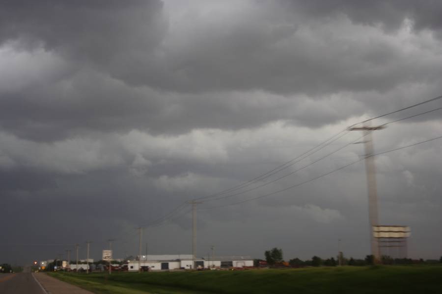 cumulonimbus thunderstorm_base : near Geneva, Nebraska, USA   14 May 2007
