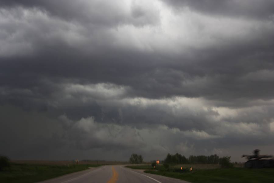 shelfcloud shelf_cloud : near Dorchester, Nebraska, USA   14 May 2007