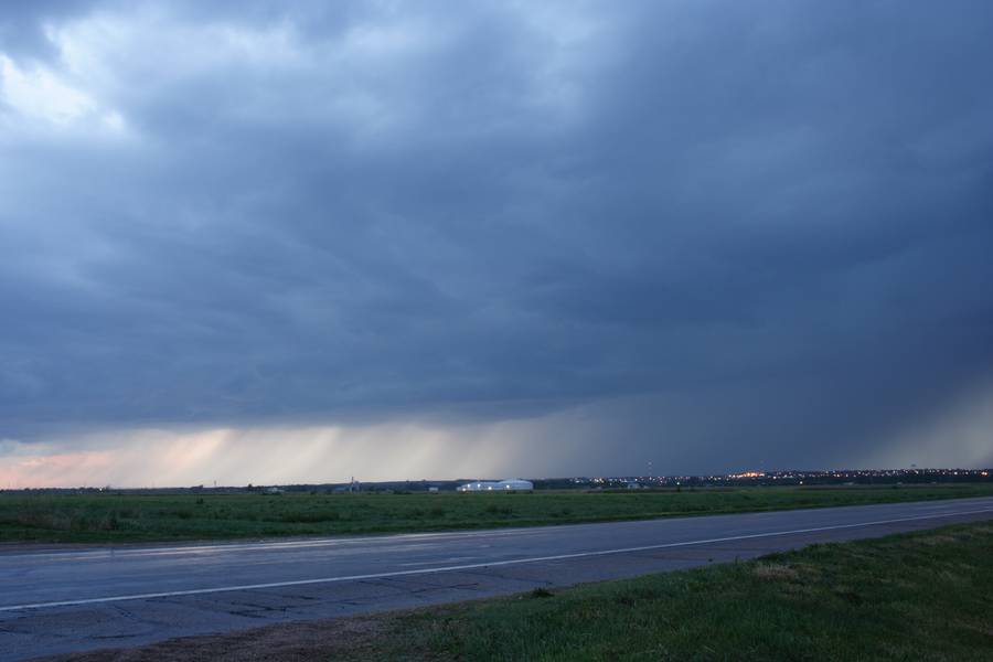 raincascade precipitation_cascade : near McCook, Nebraska, USA   16 May 2007