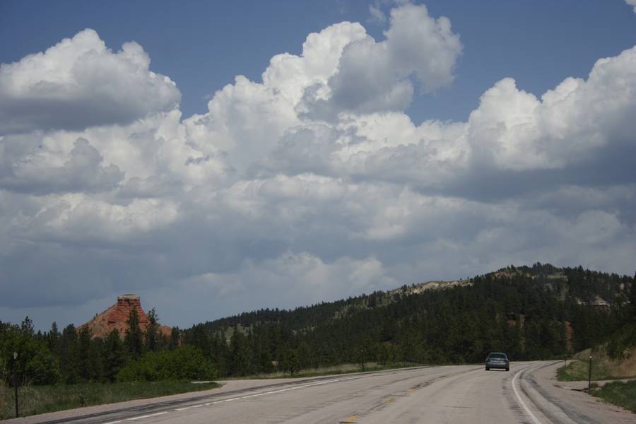 cumulus congestus : N of Newcastle, Wyoming, USA   18 May 2007