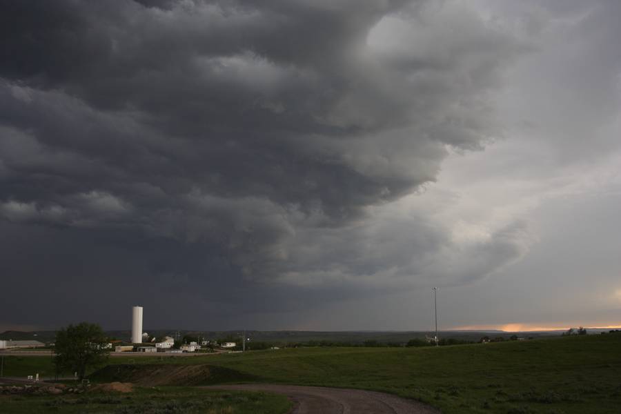 cumulonimbus thunderstorm_base : Moorcroft, Wyoming, USA   20 May 2007