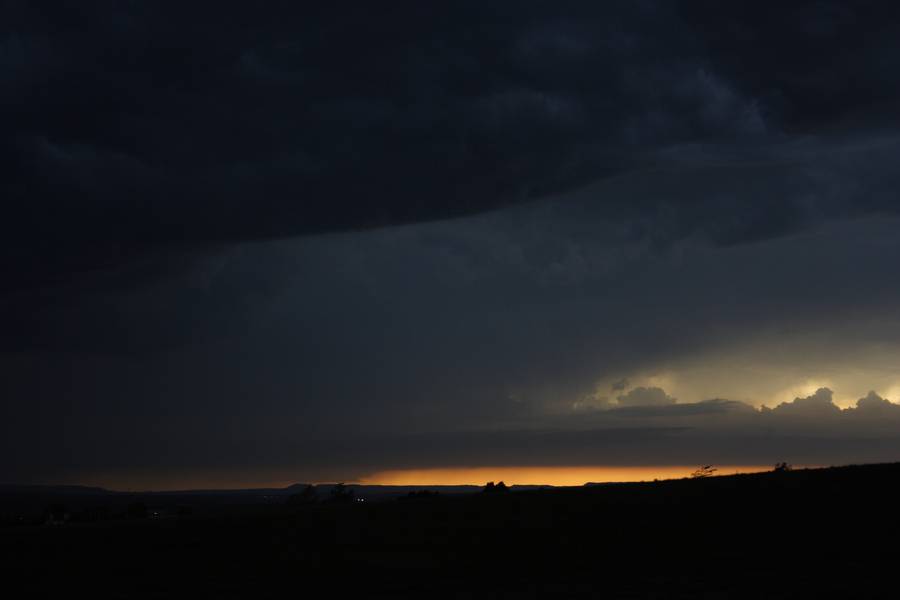 cumulonimbus thunderstorm_base : Moorcroft, Wyoming, USA   20 May 2007