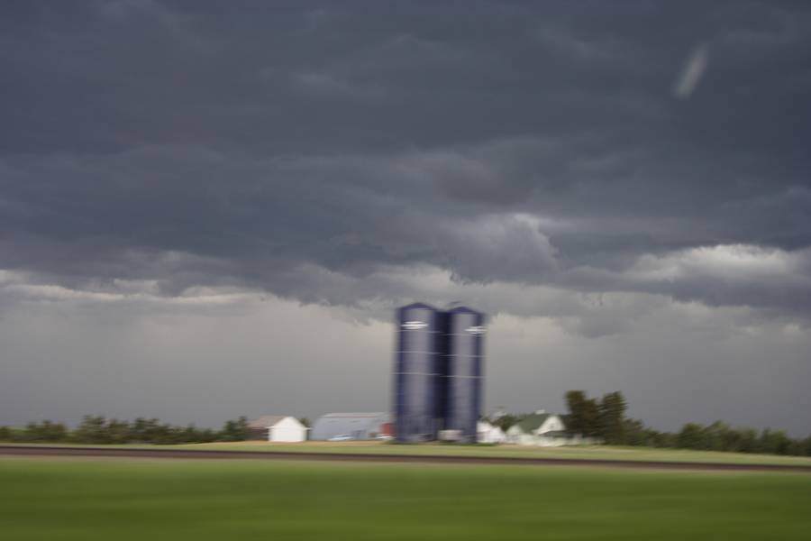 cumulonimbus thunderstorm_base : N of Bridgeport, Nebraska, USA   21 May 2007