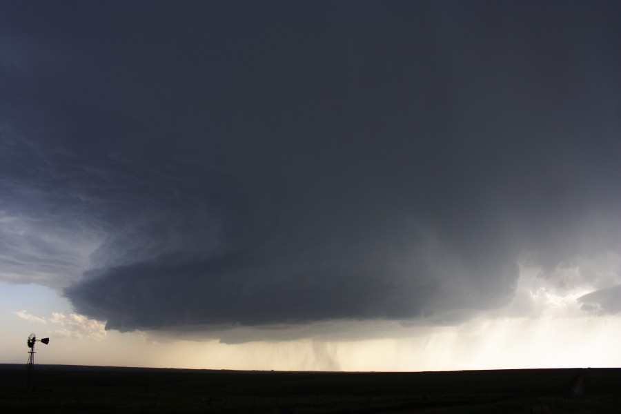 cumulonimbus thunderstorm_base : near St Peters, Kansas, USA   22 May 2007