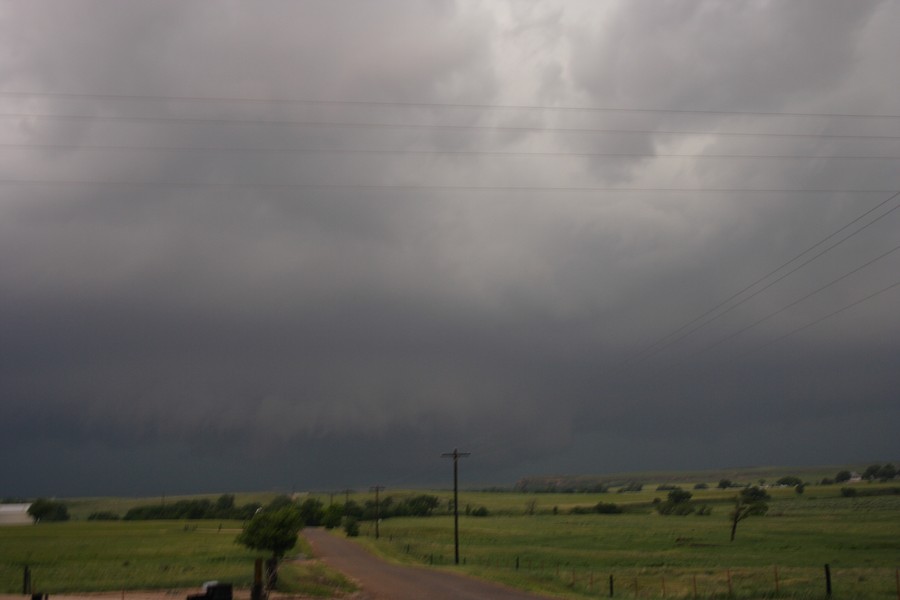 cumulonimbus supercell_thunderstorm : SE of Perryton, Texas, USA   23 May 2007