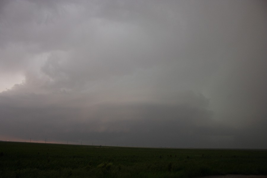cumulonimbus thunderstorm_base : S of Darrouzett, Texas, USA   23 May 2007
