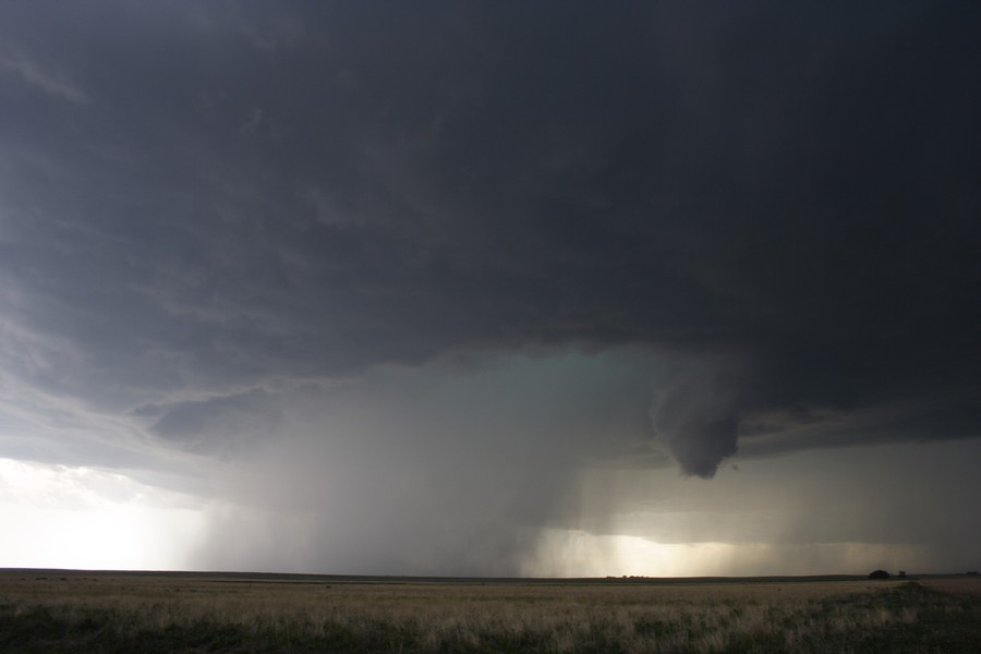 cumulonimbus supercell_thunderstorm : ESE of Campo, Colorado, USA   31 May 2007